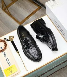 Picture of LV Shoes Men _SKUfw143245614fw